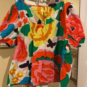 Scoopneck cotton poplin top in jardin floral